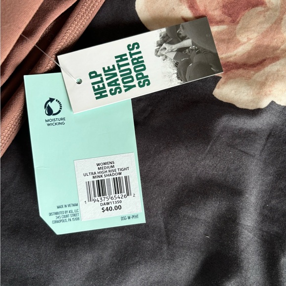 DSG Women’s Leggings - Picture 8 of 9